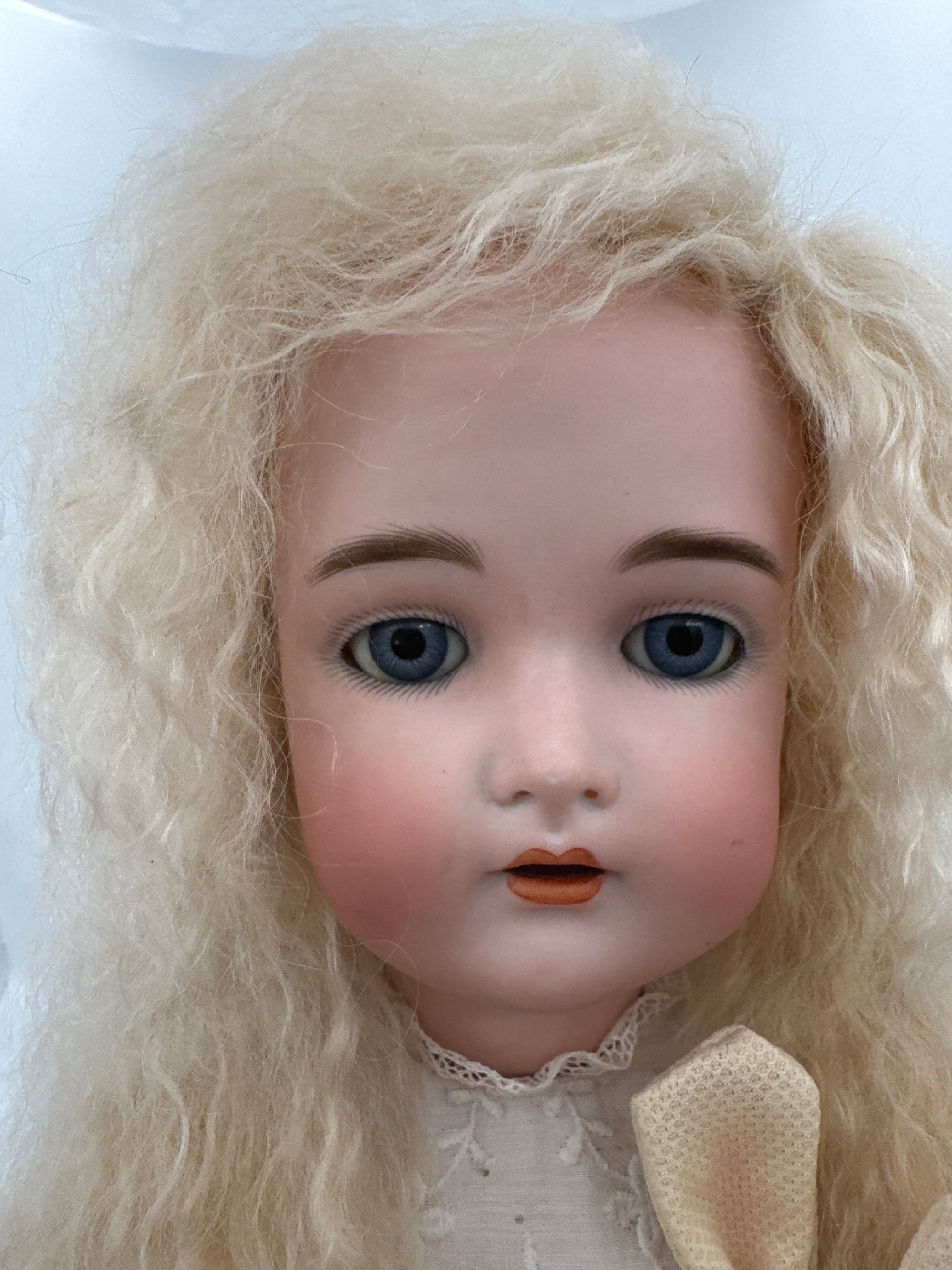 Antique German doll Kämmer & Reinhardt/Simon&Halbig