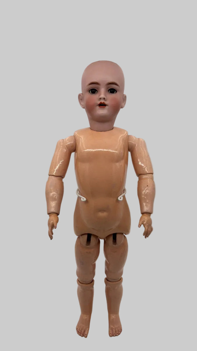 Antique Heinrich Handwerck 119 bisque head Doll — 28’’